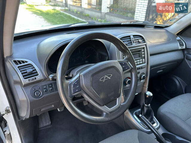 Белый Чери Тигго, объемом двигателя 1.85 л и пробегом 84 тыс. км за 7800 $, фото 10 на Automoto.ua
