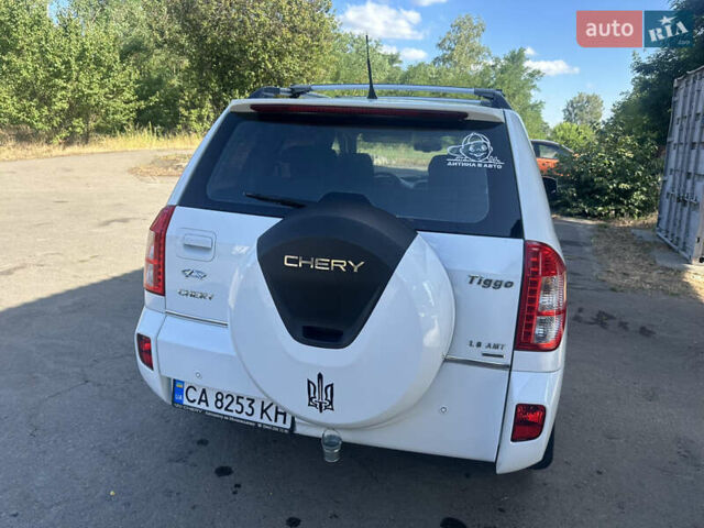 Белый Чери Тигго, объемом двигателя 1.85 л и пробегом 76 тыс. км за 5500 $, фото 5 на Automoto.ua