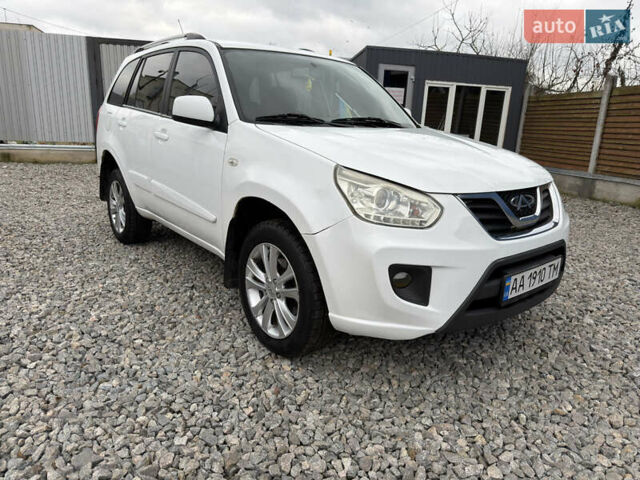 Белый Чери Тигго, объемом двигателя 1.85 л и пробегом 200 тыс. км за 4600 $, фото 2 на Automoto.ua