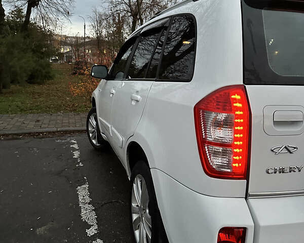 Білий Чері Тігго, об'ємом двигуна 1.85 л та пробігом 83 тис. км за 5500 $, фото 5 на Automoto.ua