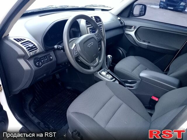 Белый Чери Тигго, объемом двигателя 1.8 л и пробегом 40 тыс. км за 6750 $, фото 6 на Automoto.ua