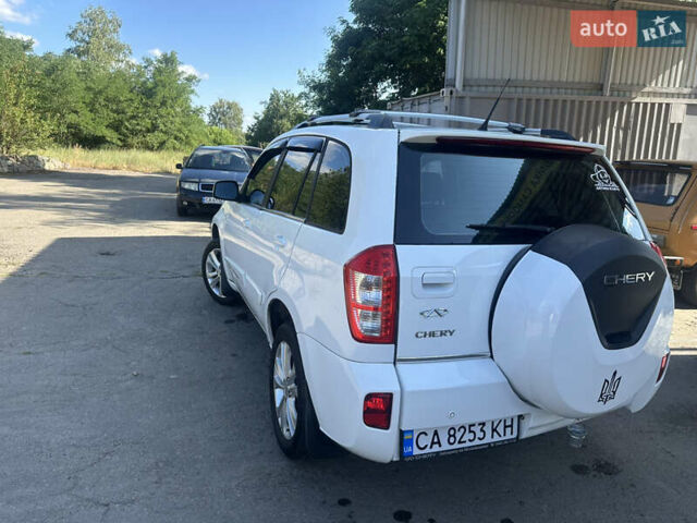 Белый Чери Тигго, объемом двигателя 1.85 л и пробегом 76 тыс. км за 5500 $, фото 6 на Automoto.ua