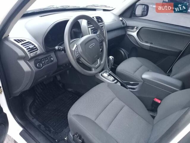 Белый Чери Тигго, объемом двигателя 1.8 л и пробегом 40 тыс. км за 6750 $, фото 39 на Automoto.ua