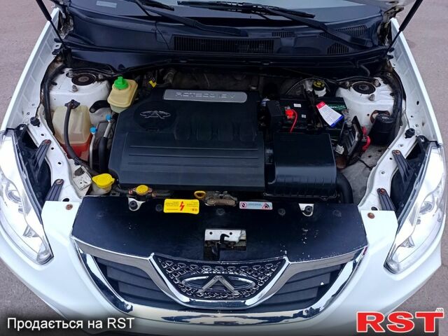 Белый Чери Тигго, объемом двигателя 1.8 л и пробегом 40 тыс. км за 6750 $, фото 10 на Automoto.ua