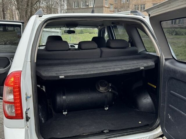 Білий Чері Тігго, об'ємом двигуна 1.8 л та пробігом 91 тис. км за 6500 $, фото 18 на Automoto.ua