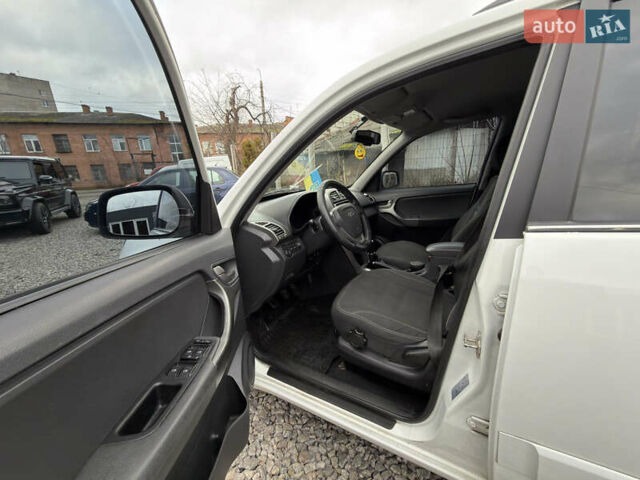 Белый Чери Тигго, объемом двигателя 1.85 л и пробегом 200 тыс. км за 4600 $, фото 10 на Automoto.ua