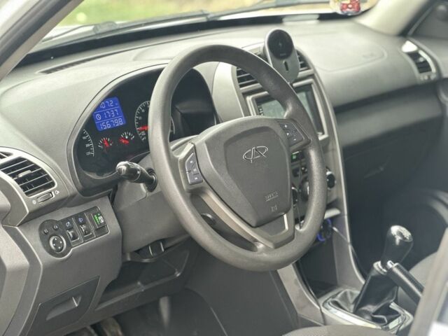 Білий Чері Тігго, об'ємом двигуна 1.8 л та пробігом 157 тис. км за 5000 $, фото 6 на Automoto.ua