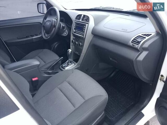 Белый Чери Тигго, объемом двигателя 1.8 л и пробегом 40 тыс. км за 6750 $, фото 48 на Automoto.ua