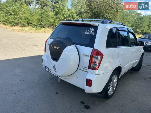 Белый Чери Тигго, объемом двигателя 1.85 л и пробегом 76 тыс. км за 5500 $, фото 4 на Automoto.ua
