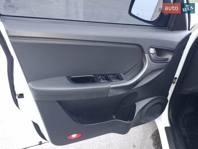 Белый Чери Тигго, объемом двигателя 1.8 л и пробегом 40 тыс. км за 6750 $, фото 38 на Automoto.ua