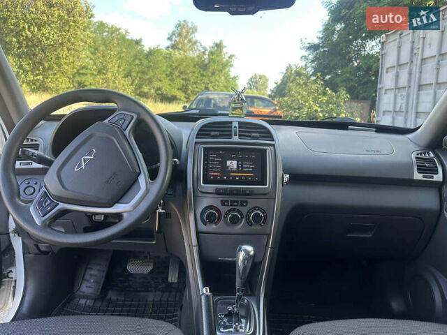Белый Чери Тигго, объемом двигателя 1.85 л и пробегом 76 тыс. км за 5500 $, фото 11 на Automoto.ua