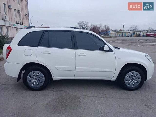 Белый Чери Тигго, объемом двигателя 1.8 л и пробегом 40 тыс. км за 6750 $, фото 1 на Automoto.ua