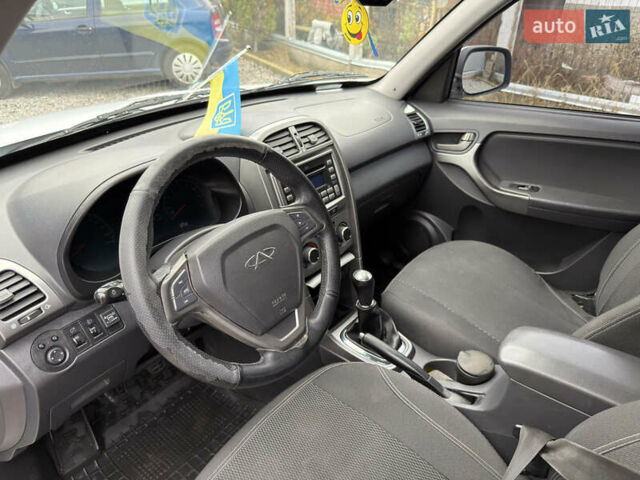 Белый Чери Тигго, объемом двигателя 1.85 л и пробегом 200 тыс. км за 4600 $, фото 11 на Automoto.ua