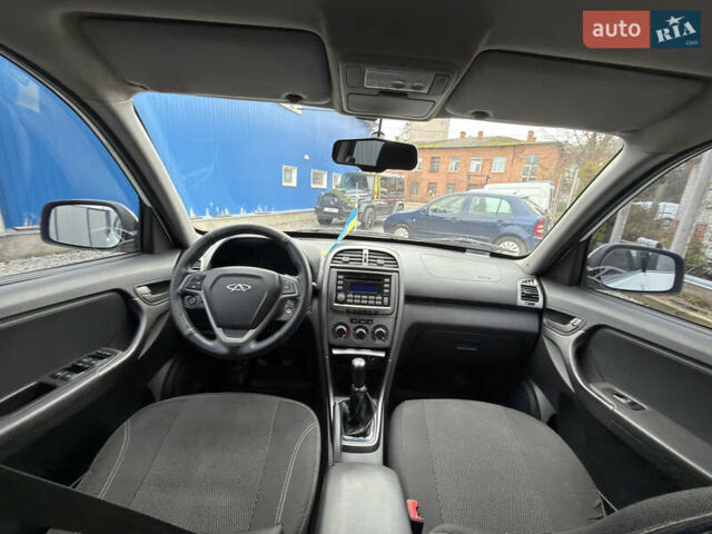 Белый Чери Тигго, объемом двигателя 1.85 л и пробегом 200 тыс. км за 4600 $, фото 12 на Automoto.ua