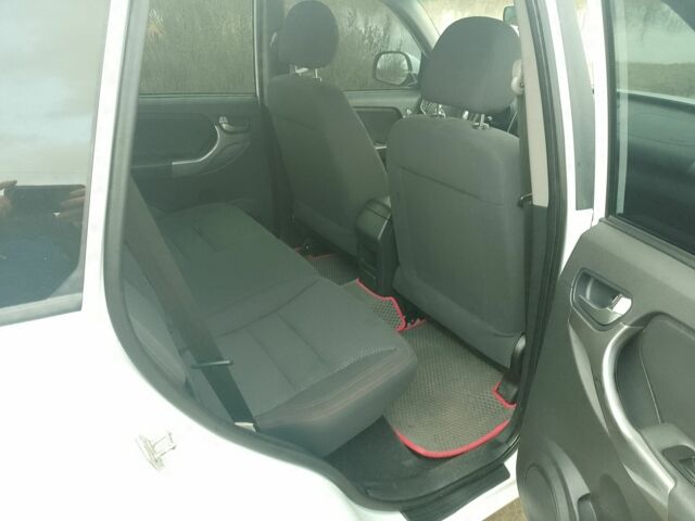 Белый Чери Тигго, объемом двигателя 1.6 л и пробегом 80 тыс. км за 5999 $, фото 5 на Automoto.ua