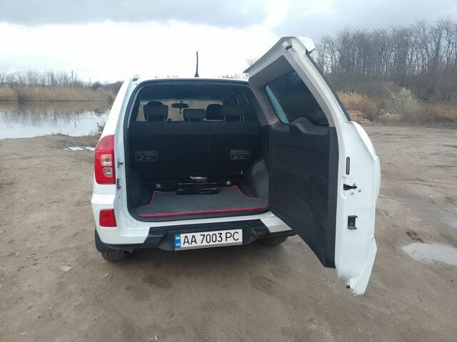 Белый Чери Тигго, объемом двигателя 1.6 л и пробегом 80 тыс. км за 5999 $, фото 9 на Automoto.ua