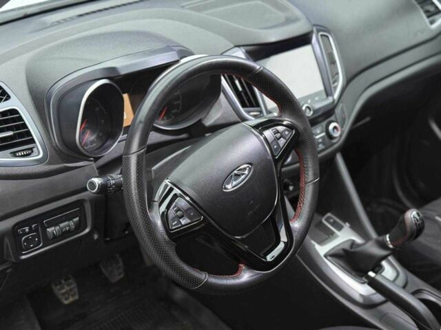 Белый Чери Тигго, объемом двигателя 2 л и пробегом 60 тыс. км за 7999 $, фото 6 на Automoto.ua