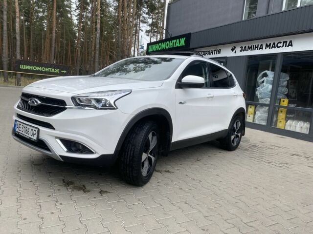 Белый Чери Тигго, объемом двигателя 1.5 л и пробегом 145 тыс. км за 8000 $, фото 4 на Automoto.ua