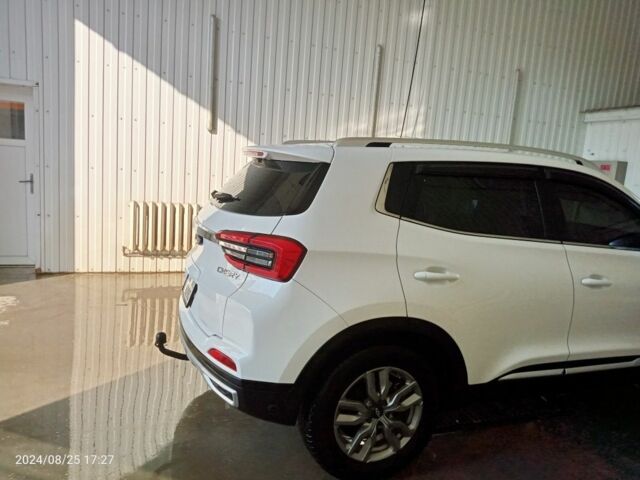 Белый Чери Тигго, объемом двигателя 1.5 л и пробегом 65 тыс. км за 10900 $, фото 2 на Automoto.ua