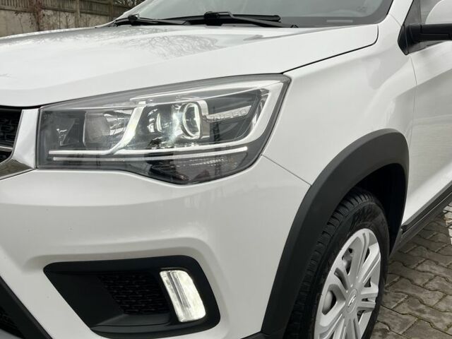 Белый Чери Тигго, объемом двигателя 1.5 л и пробегом 94 тыс. км за 7499 $, фото 5 на Automoto.ua