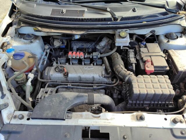 Белый Чери Тигго, объемом двигателя 1.5 л и пробегом 56 тыс. км за 7500 $, фото 9 на Automoto.ua