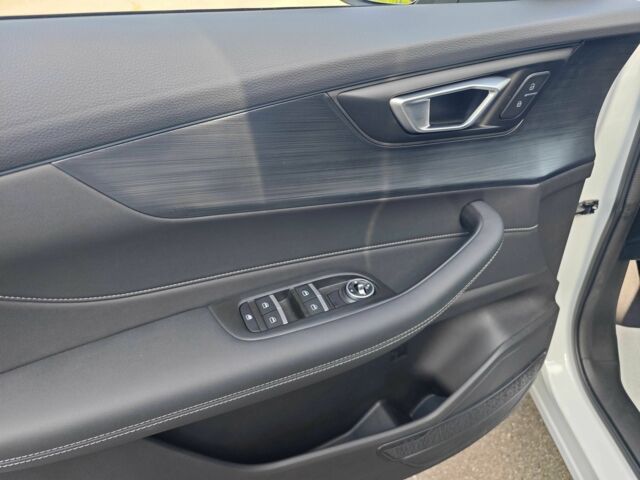 Білий Чері Тігго, об'ємом двигуна 1.5 л та пробігом 1 тис. км за 17220 $, фото 18 на Automoto.ua