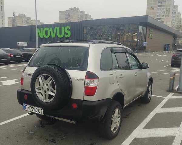 Бежевый Чери Тигго, объемом двигателя 2 л и пробегом 250 тыс. км за 2300 $, фото 3 на Automoto.ua