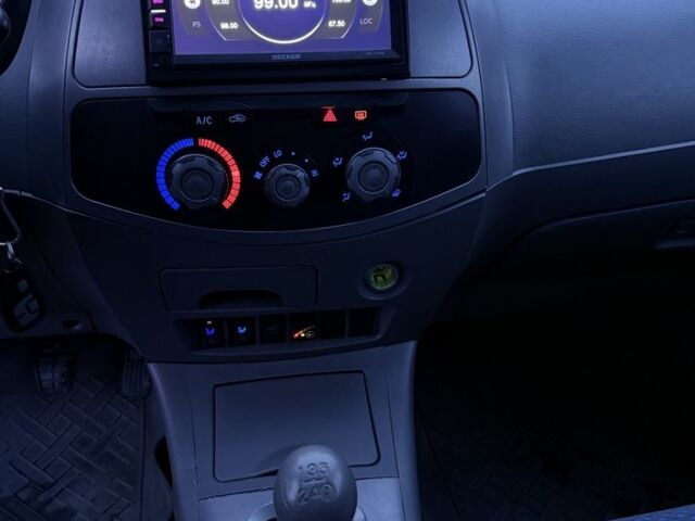 Черный Чери Тигго, объемом двигателя 2 л и пробегом 259 тыс. км за 3349 $, фото 10 на Automoto.ua