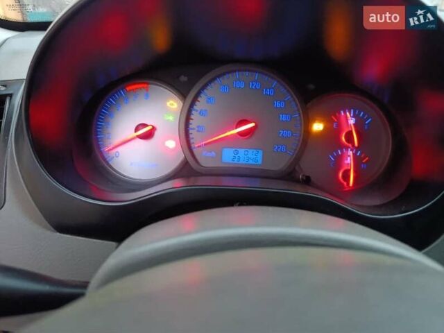 Чорний Чері Тігго, об'ємом двигуна 2 л та пробігом 231 тис. км за 2100 $, фото 1 на Automoto.ua