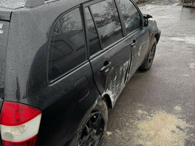 Чорний Чері Тігго, об'ємом двигуна 2 л та пробігом 225 тис. км за 1000 $, фото 8 на Automoto.ua