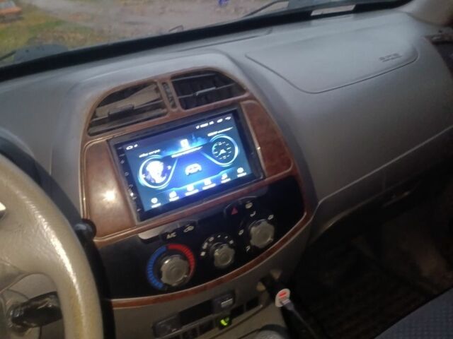 Черный Чери Тигго, объемом двигателя 2 л и пробегом 259 тыс. км за 4200 $, фото 7 на Automoto.ua