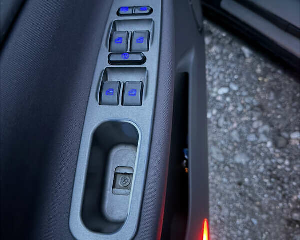 Черный Чери Тигго, объемом двигателя 2 л и пробегом 259 тыс. км за 3350 $, фото 25 на Automoto.ua