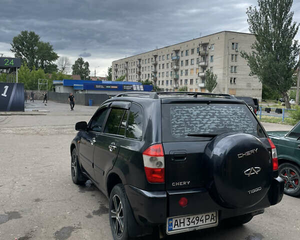 Чорний Чері Тігго, об'ємом двигуна 2 л та пробігом 147 тис. км за 4000 $, фото 2 на Automoto.ua