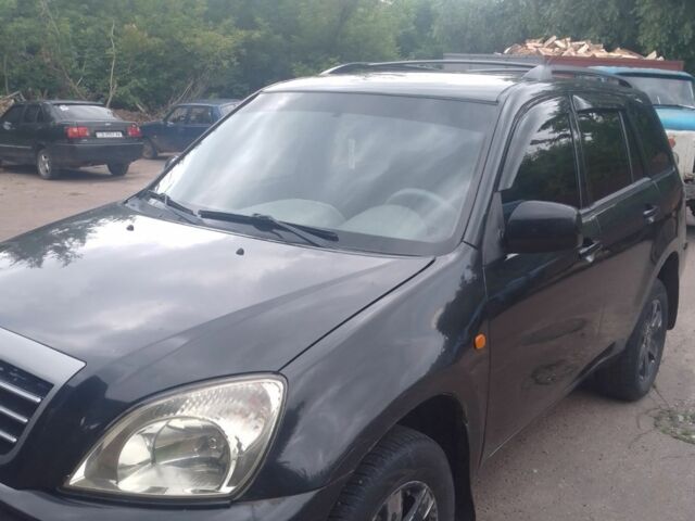 Черный Чери Тигго, объемом двигателя 2 л и пробегом 3 тыс. км за 2982 $, фото 4 на Automoto.ua