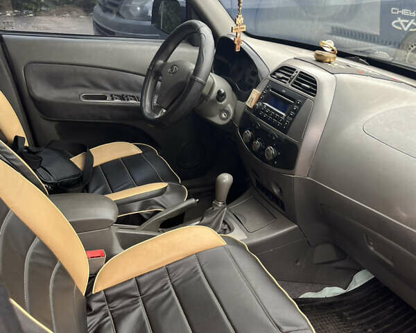 Чорний Чері Тігго, об'ємом двигуна 2 л та пробігом 147 тис. км за 4000 $, фото 4 на Automoto.ua