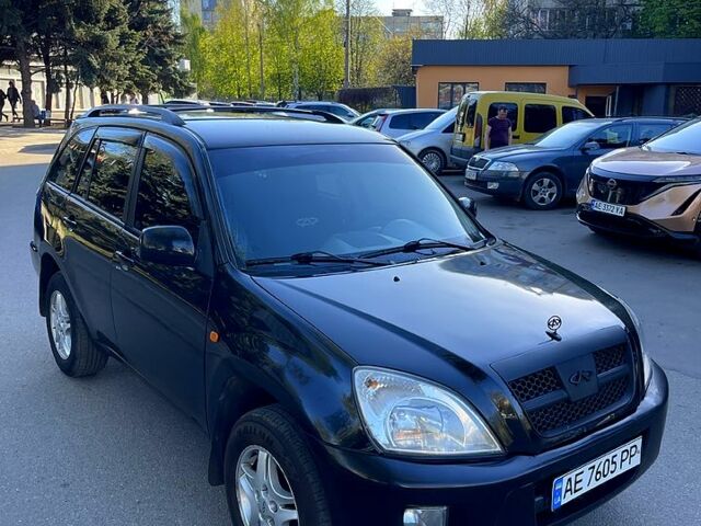 Черный Чери Тигго, объемом двигателя 2 л и пробегом 165 тыс. км за 3500 $, фото 2 на Automoto.ua