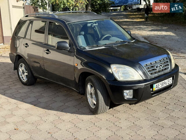 Черный Чери Тигго, объемом двигателя 2.4 л и пробегом 333 тыс. км за 3000 $, фото 2 на Automoto.ua