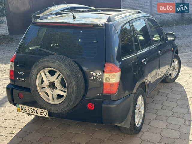 Черный Чери Тигго, объемом двигателя 2.4 л и пробегом 333 тыс. км за 3000 $, фото 4 на Automoto.ua