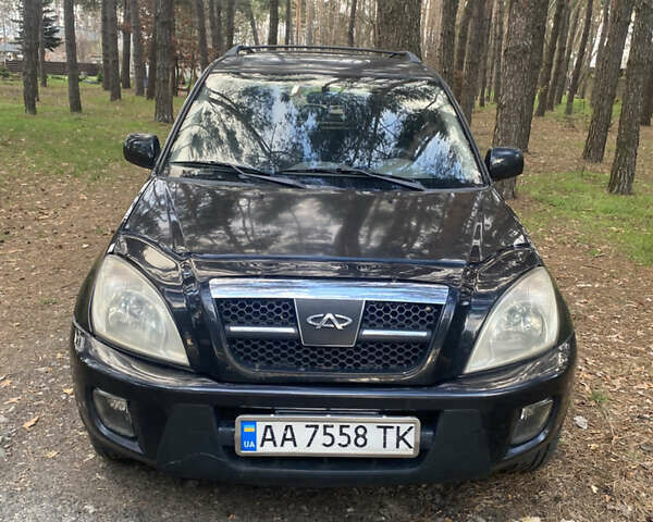 Черный Чери Тигго, объемом двигателя 2.4 л и пробегом 300 тыс. км за 3000 $, фото 1 на Automoto.ua