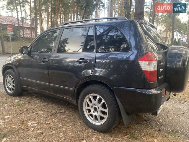 Черный Чери Тигго, объемом двигателя 2.4 л и пробегом 300 тыс. км за 3000 $, фото 6 на Automoto.ua