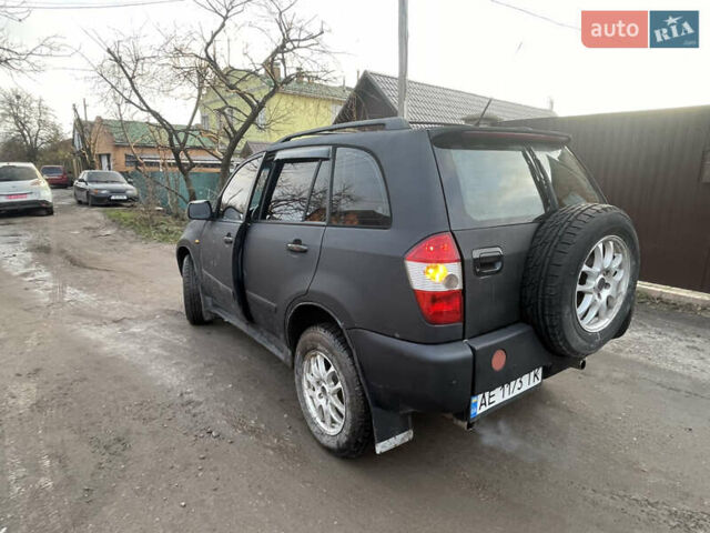 Чорний Чері Тігго, об'ємом двигуна 2.35 л та пробігом 198 тис. км за 2300 $, фото 4 на Automoto.ua