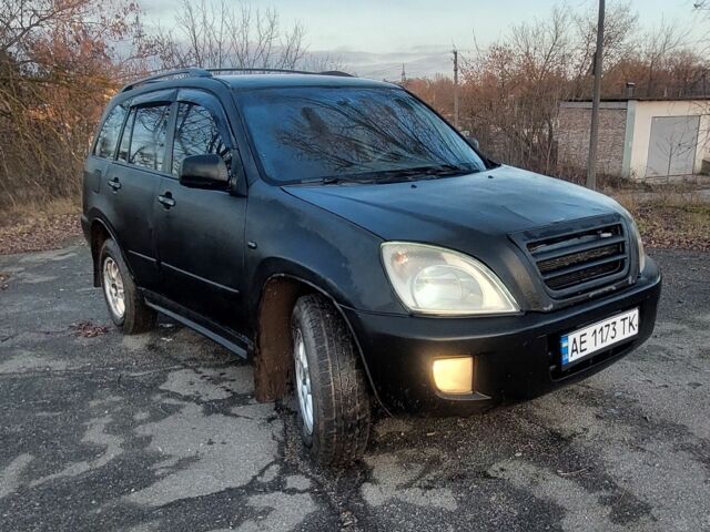 Черный Чери Тигго, объемом двигателя 2.4 л и пробегом 193 тыс. км за 2100 $, фото 6 на Automoto.ua