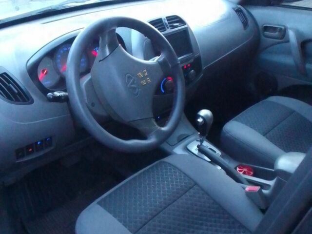 Черный Чери Тигго, объемом двигателя 2.4 л и пробегом 180 тыс. км за 4000 $, фото 8 на Automoto.ua