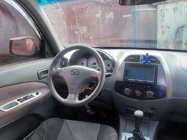 Черный Чери Тигго, объемом двигателя 2.4 л и пробегом 193 тыс. км за 2100 $, фото 12 на Automoto.ua