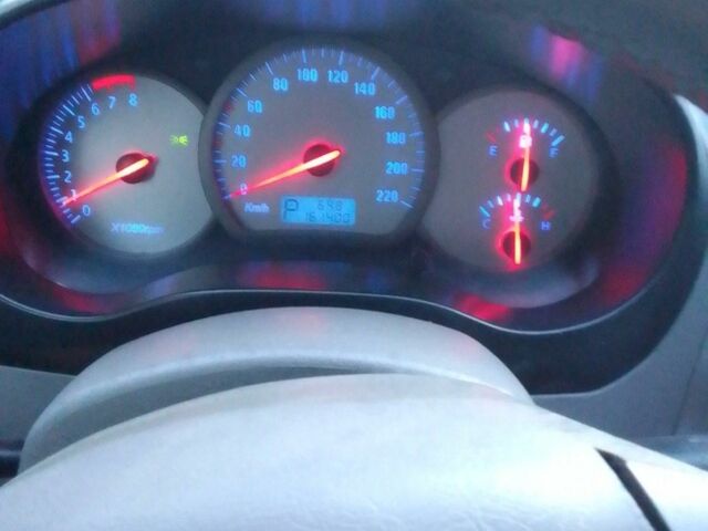 Черный Чери Тигго, объемом двигателя 2.4 л и пробегом 180 тыс. км за 4000 $, фото 5 на Automoto.ua