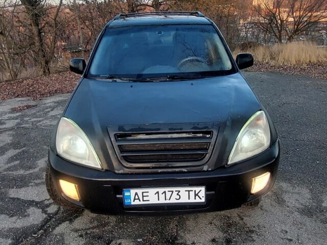 Черный Чери Тигго, объемом двигателя 2.4 л и пробегом 193 тыс. км за 2100 $, фото 5 на Automoto.ua