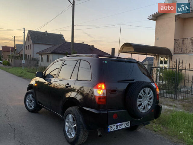 Черный Чери Тигго, объемом двигателя 2 л и пробегом 200 тыс. км за 2850 $, фото 4 на Automoto.ua