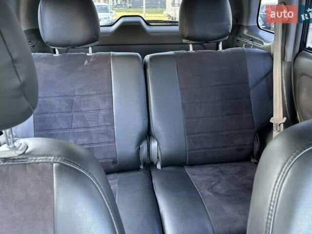 Чорний Чері Тігго, об'ємом двигуна 2.35 л та пробігом 160 тис. км за 4100 $, фото 6 на Automoto.ua