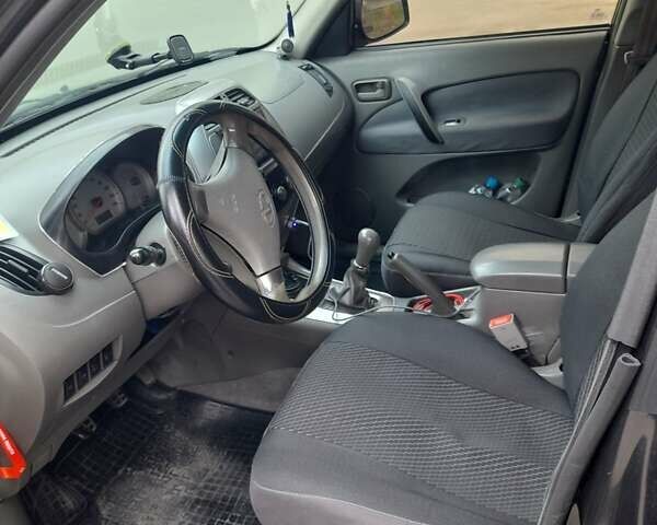 Черный Чери Тигго, объемом двигателя 2 л и пробегом 232 тыс. км за 3000 $, фото 3 на Automoto.ua