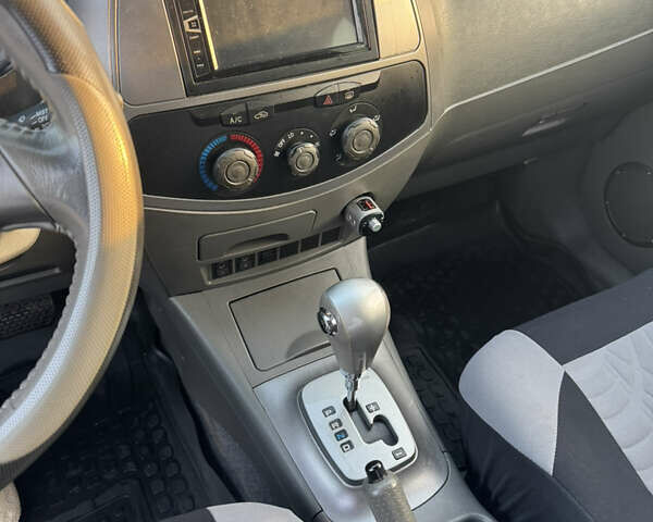 Чорний Чері Тігго, об'ємом двигуна 2.35 л та пробігом 150 тис. км за 4500 $, фото 3 на Automoto.ua